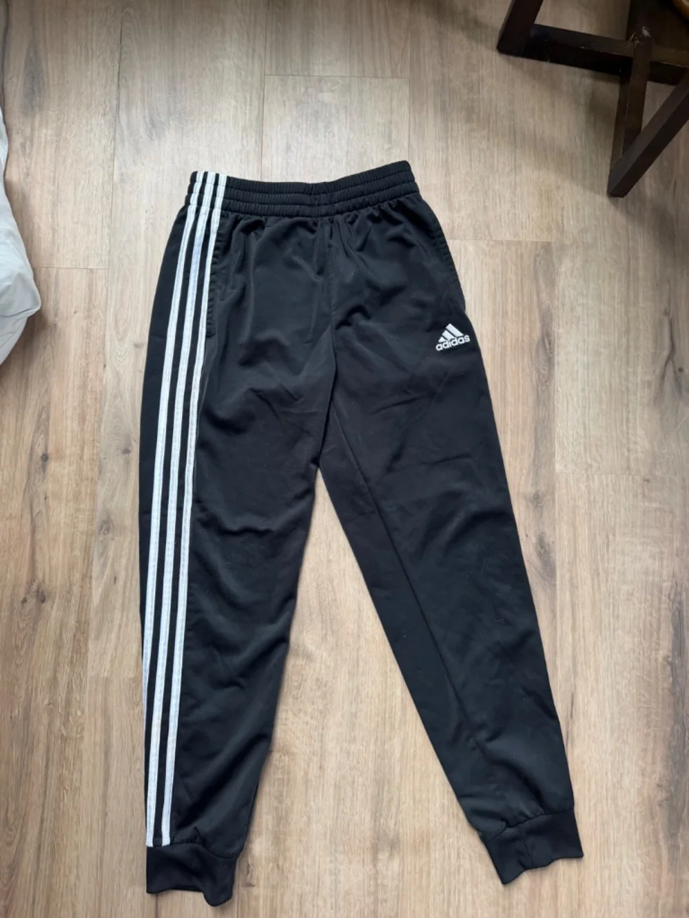 Adidas boys set size 10/12